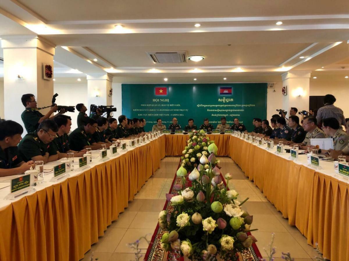 Chau Pho Hotel Chau Doc Eksteriør bilde