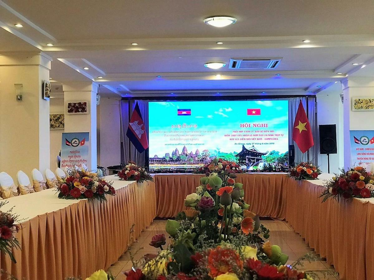 Chau Pho Hotel Chau Doc Eksteriør bilde
